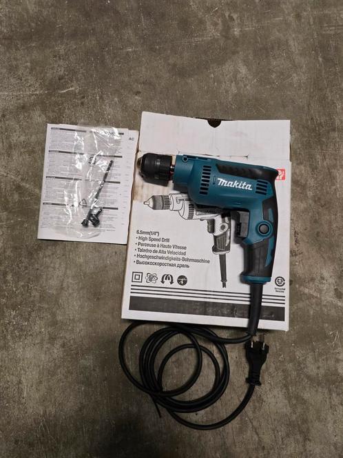 Makita DP2011 compact en lichtgewicht boormachine, Doe-het-zelf en Verbouw, Gereedschap | Boormachines, Gebruikt, Boormachine