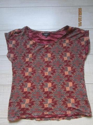 Shirt/top SENSATION mt 42  donkerrood met print. beschikbaar voor biedingen