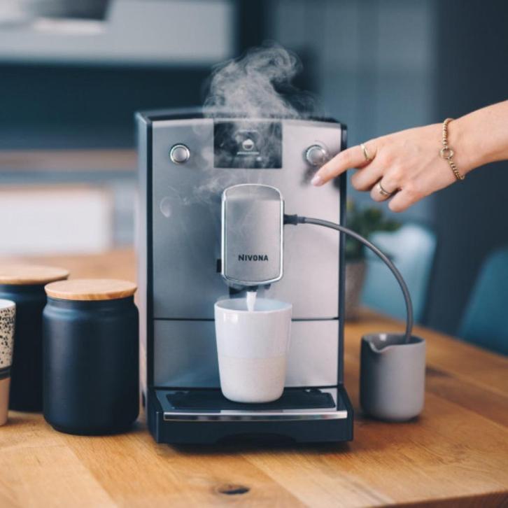 Nivona NICR 695 Titanium/Chrome, Witgoed en Apparatuur, Koffiezetapparaten, Nieuw, Gemalen koffie, Koffiebonen, Koffiemachine