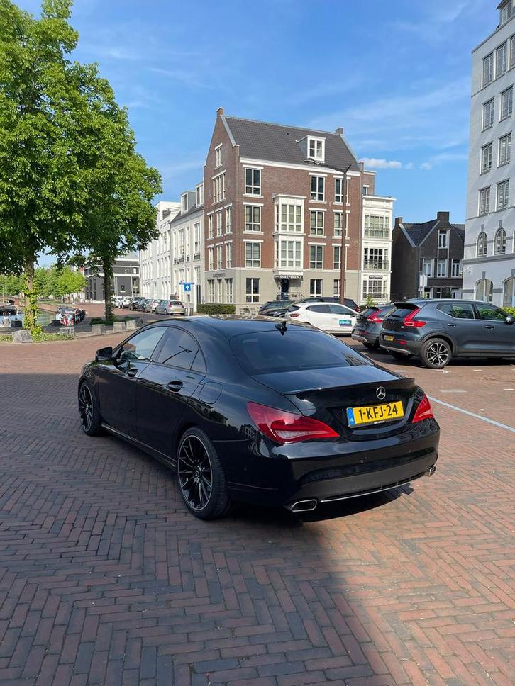 Mercedes-Benz CLA 200 1.6 115KW 7G-DCT (aut) 2013 Zwart, Auto's, Mercedes-Benz, Particulier, CLA, Benzine, A, Sedan, Automaat