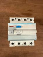 Hager 63A Aardlekschakelaar 0.03A, Doe-het-zelf en Verbouw, Elektra en Kabels, Ophalen of Verzenden, Overige typen