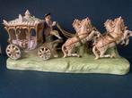 Brocante porseleinen paarden koets in Capodimonte stijl, Antiek en Kunst, Ophalen of Verzenden