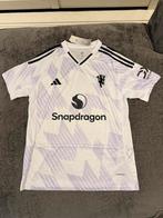 Nieuwste Manchester United tenue, Maat XS of kleiner, Ophalen of Verzenden, Nieuw, Set