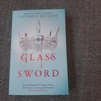 Glass sword van victoria aveyard engelstalig, Boeken, Ophalen of Verzenden, Zo goed als nieuw