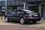 Volkswagen Passat W8 4.0 W8 4MOTION (bj 2003, automaat), Auto's, Gebruikt, 8 cilinders, Zwart, Bedrijf