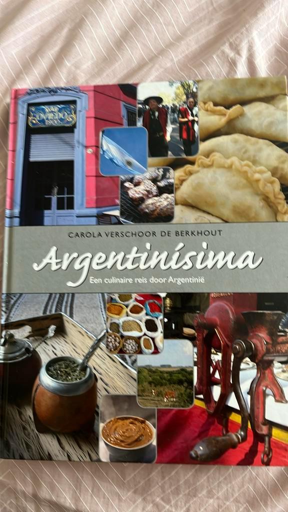 Carola Verschoor de Berkhout - Argentinísima, Boeken, Kookboeken, Zo goed als nieuw, Verzenden