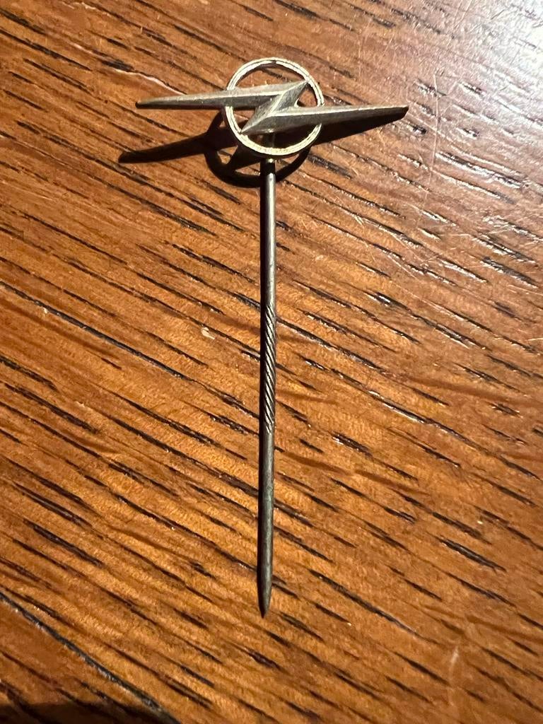 Vintage Opel speldje, Auto diversen, Autostickers, Ophalen of Verzenden