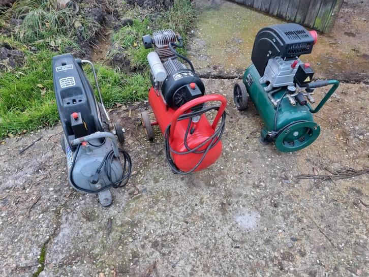 Te koop  2 leuke handige goed werkende compressoren, Doe-het-zelf en Verbouw, Compressors, Gebruikt, Minder dan 25 liter, Minder dan 200 liter/min