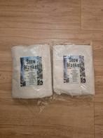 2 kerst sneeuwdekens, Ophalen, Zo goed als nieuw