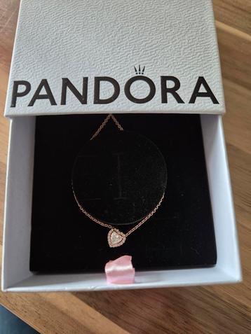 Pandora ketting rose goud hartje 