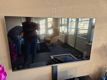 Superslanke Smart 4K Ultra HD LED-TV Philips ambilight beschikbaar voor biedingen