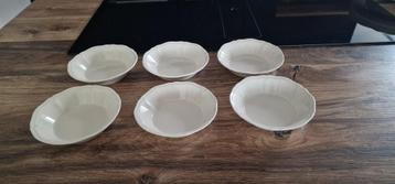 Wedgwood queens plain 4 compote schaaltjes 13 cm beschikbaar voor biedingen
