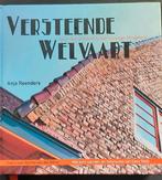 A. Reenders - Versteende Welvaart Amsterdamse School, Ophalen of Verzenden, Gelezen, A. Reenders