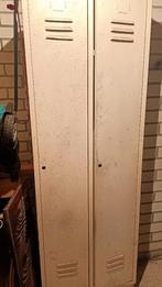 Locker, Ophalen, Gebruikt