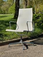 Vitra Eames EA112 Bureaustoel Netweave, Beige, Gebruikt, Ophalen of Verzenden, Bureaustoel