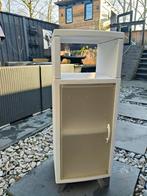 Gratis af te halen: kunststof badkamerkastje, Ophalen