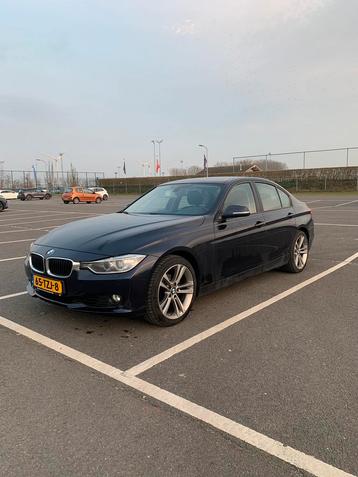 Bmw 320i 2012 beschikbaar voor biedingen