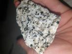 Ruwe Graniet Steen - Natuurlijke Decoratie, Verzamelen, Ophalen of Verzenden, Mineraal