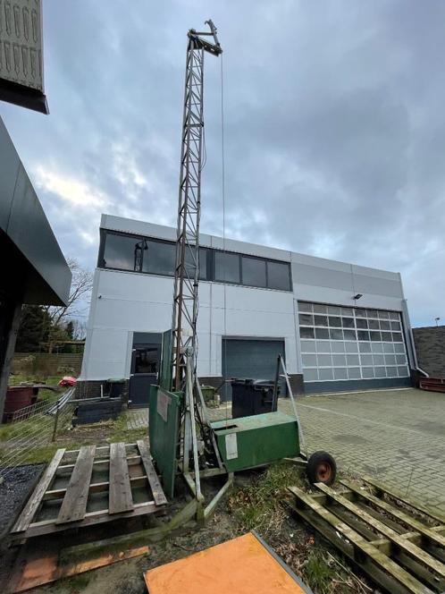 PRIJSVERLAGING Bouwlift HEK 7 meter 230V/400V, Doe-het-zelf en Verbouw, Steigers, Gebruikt, Overige typen, 5 meter of hoger, Ophalen of Verzenden