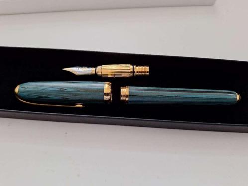 Vulpen Louis Cartier Dandy, eboniet groen, édition limitée, Verzamelen, Pennenverzamelingen, Zo goed als nieuw, Vulpen, Overige merken