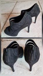Mooie stiletto's maat 39, Ophalen, Zwart, Zo goed als nieuw, Graceland