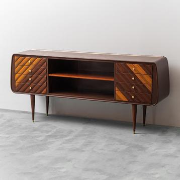 Vintage wooden sideboard with brass details from the 60s mod beschikbaar voor biedingen