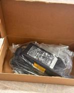 Delta Electronics Laptop Adapter - Nieuwstaat, Ophalen of Verzenden, Zo goed als nieuw