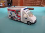 Siku Mercedes Benz Sprinter Ambulance 3120, Hobby en Vrije tijd, Modelauto's | Overige schalen, Ophalen of Verzenden, Gebruikt