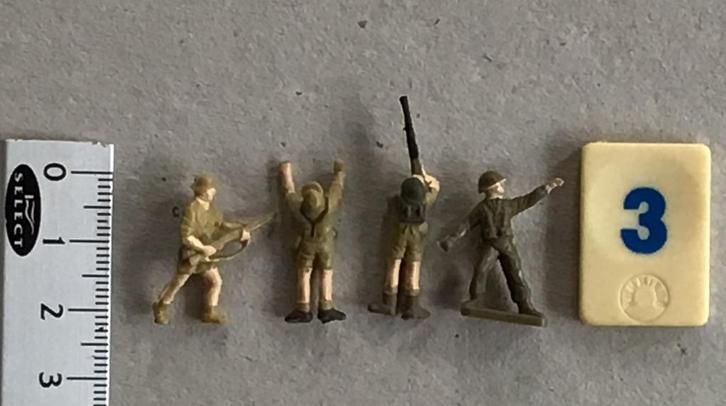 Soldaatjes 3 schaal 1:72 of 1:76, Hobby en Vrije tijd, Modelbouw | Figuren en Diorama's, Gebruikt, Figuur of Figuren, 1:50 of kleiner