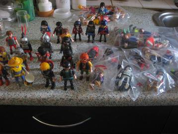 Diverse Playmobil poppetjes beschikbaar voor biedingen