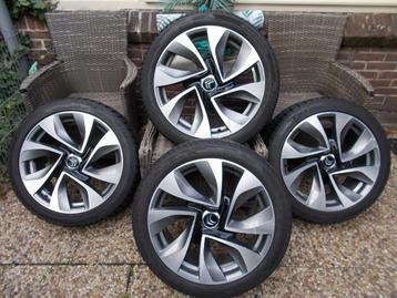 CITROEN 18 INCH VELGEN MET WINTERBANDEN  DS4 - DS5 - C4 beschikbaar voor biedingen