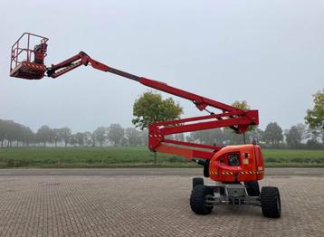 Hoogwerker kniktelescoop te huur beschikbaar voor biedingen