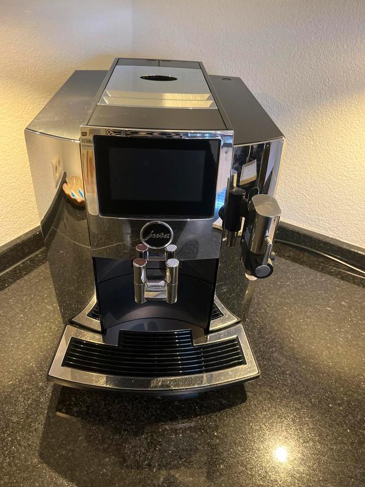 Jura S8 volautomaat Chrome Perfect onderhouden + accessoires, Witgoed en Apparatuur, Koffiezetapparaten, Gebruikt, Koffiebonen