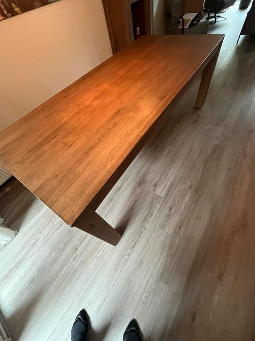 Zeer mooie massief eiken eetkamertafel (koffie bruin), Huis en Inrichting, Tafels | Eettafels, Zo goed als nieuw, 50 tot 100 cm