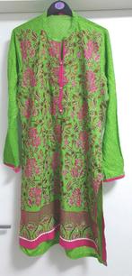 Groene roze jurk met borduursel - Maat M, Ophalen of Verzenden, Zo goed als nieuw, Maat 36 (S), Geen merk