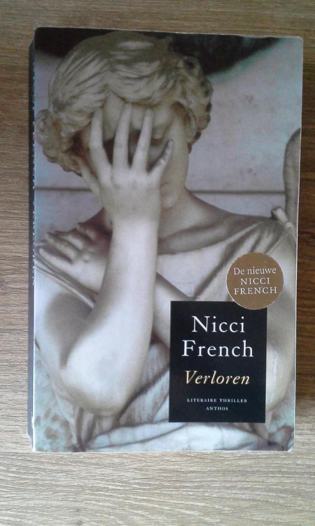 Verloren (Nicci French), Boeken, Thrillers, Zo goed als nieuw, Ophalen of Verzenden