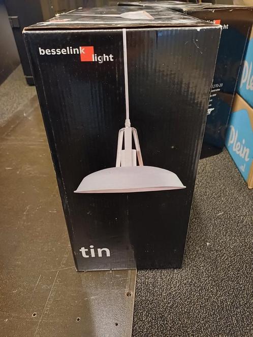 Besselink hanglampen wit. Nieuw!, Huis en Inrichting, Lampen | Hanglampen, Zo goed als nieuw, Minder dan 50 cm, Ophalen