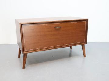 Vintage klepkast Formule meubel  beschikbaar voor biedingen