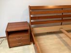 2 persoons ledikant met nachtkastjes, Huis en Inrichting, Slaapkamer | Bedden, Ophalen, Tweepersoons, Zo goed als nieuw, 200 cm