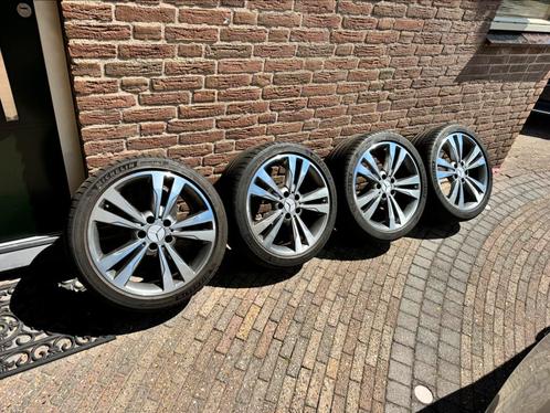 Zomer set 18 inch Originele Mercedes E Coupe Cabrio velgen, Auto-onderdelen, Banden en Velgen, Zomerbanden, 18 inch, 235 mm, Ophalen