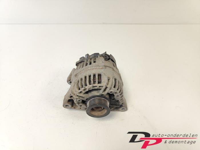 Dynamo van een Opel Corsa, Gebruikt, -, -, Opel