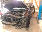 Dodge magnum 3,5l V6 met schade, Auto's, Dodge, 454 kg, 3500 cc, Stationwagon, Particulier