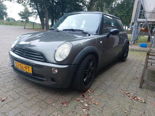 Mini 1.6 Cooper 2006 APK 31-08, Auto's, Mini, Particulier, Cooper, ABS, Cruise Control, Elektrische ramen, Lederen bekleding, Benzine