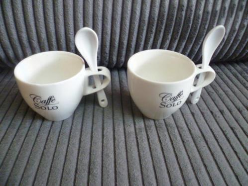 Riviera Maison 2 kleine koffie kopjes/ lepeltje caffe solo, Huis en Inrichting, Keuken | Servies, Zo goed als nieuw, Kop(pen) en/of Schotel(s)