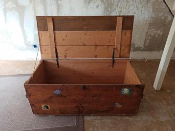 Grote rustieke houten kist 124lx56dx50h beschikbaar voor biedingen