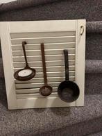 T.k wanddecoratie. Brocante. Louvre deurtje met deco lepels, Ophalen of Verzenden, Gebruikt