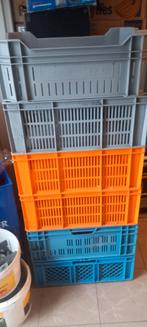 Plastic  kratjes, Ophalen