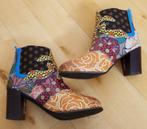 Aparte fleurige print laarsjes! 39, Kleding | Dames, Schoenen, Lage of Enkellaarzen, Zo goed als nieuw, Verzenden, Blauw