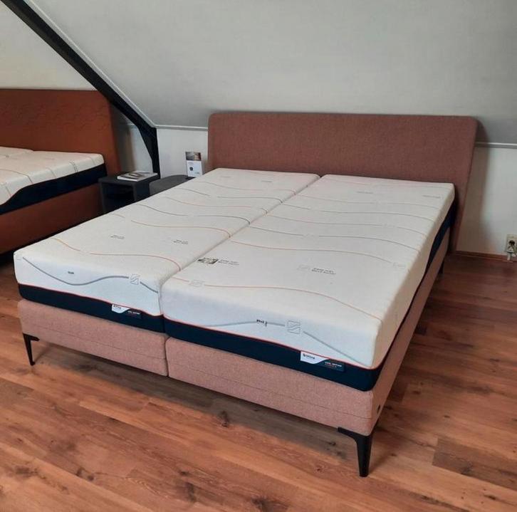 2x M-line slwomotion 8 hybride 80/200cm, Huis en Inrichting, Slaapkamer | Matrassen en Bedbodems, Zo goed als nieuw, 80 cm, Tweepersoons