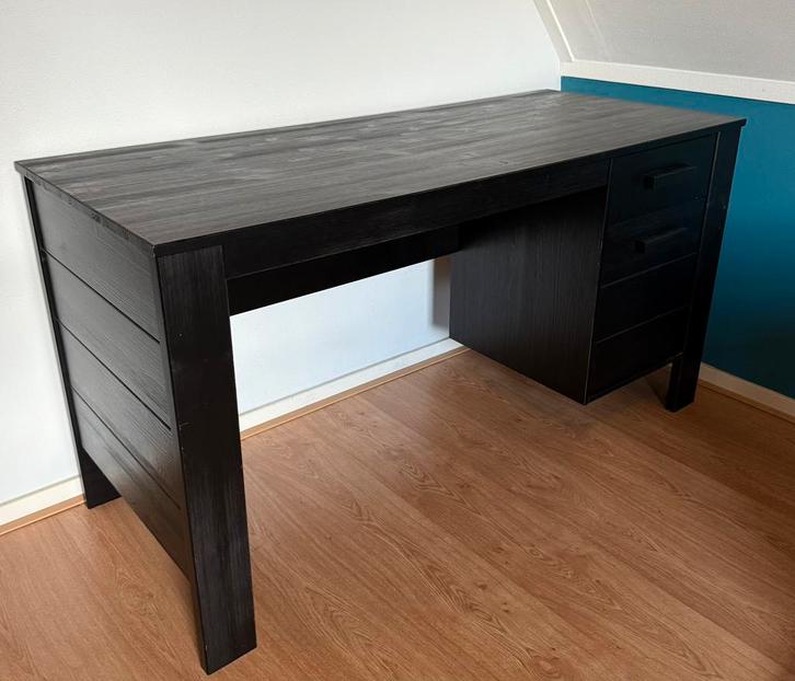 Zwart bureau, WOOOD Dennis., Huis en Inrichting, Bureaus, Gebruikt, Bureau, Ophalen